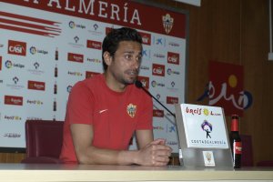 Casto en rueda de prensa.