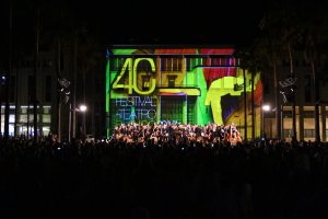 Espectacular videomapping en el Ayuntamiento.
