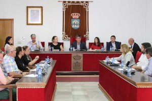 Concejales del ayuntamiento de Adra en la sesión plenaria celebrada este pasado jueves por la tarde.