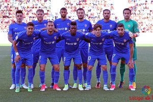 Los jugadores del Almería vistieron de azul en Mallorca.