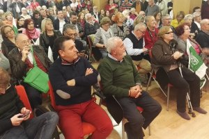 Reunión de seguidores de Pedro Sánchez en Almería.