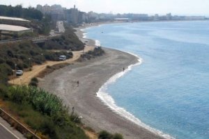 Imagen de la playa de la Rana, ubicada en el municipio de Adra.