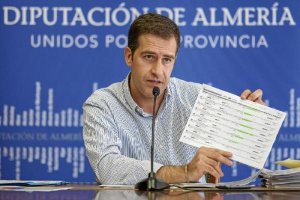 La investigación hace referencia a su etapa como diputado provincial.