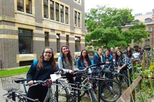 Los españoles sienten cada vez más la necesidad de formarse en idiomas.