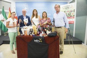 Foto de familia con los productos almerienses