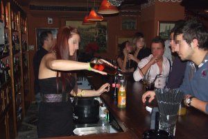 Un local nocturno en la costa de Almería que se beneficiará de la nueva tributación.