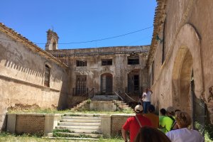 Zona de entrada al Palacio del Almanzora en uno de los últimos actos que ha acogido.