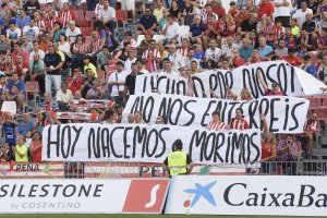 Los seguidores del Almería siempre han dado la cara.