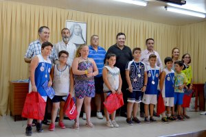 Entrega de trofeos en el Padre Huelin.