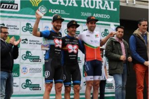 El podio aguarda tras el duro trabajo.