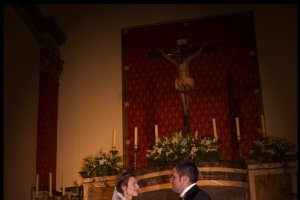 El pasado 29 de abril la majestuosa Iglesia de Dalías lucía más engalanada que nunca para acoger la boda de Gabriel Martín y María Rosario Suárez.