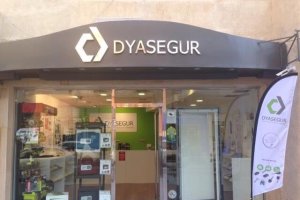 La tienda de Dyasegur está en c/ Soldado Español, 30.