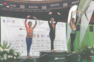 Iván Fernández subido al podio nacional.