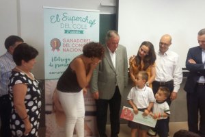 Entrega del premio a Marco Rodríguez.