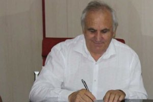 Alfonso García sigue con ganas y se mantiene al frente del Almería.