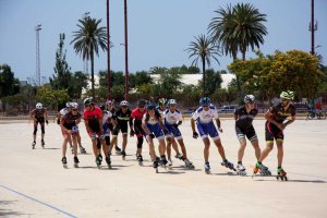 Disfrutando de una jornada de patinaje.