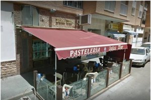 Pastelería Dulce del Mar, en la calle Ferrocarril.