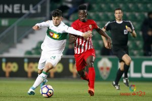 Azeez no seguirá en el Almería.