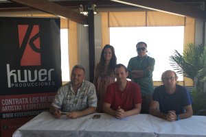 Presentación de "Los vigilantes de la plancha", esta mañana.
