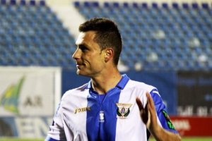 Alberto Martín con la camiseta del Leganés.