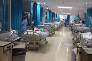 Una de las salas del Hospital Torrecárdenas.