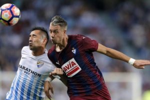 Charles en un partido contra el Eibar.