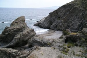 Cala del Peñón Cortado en la costa de Villaricos.