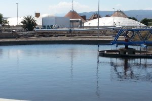 Depuradora de aguas residuales en una imagen de archivo.