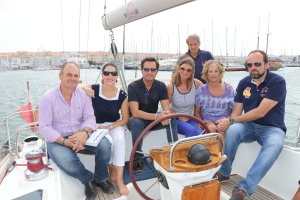 Presentación de las actividades de verano a bordo de un velero.