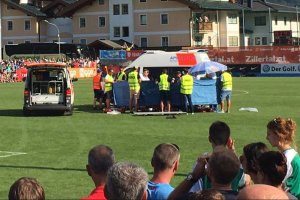 Atendiendo al jugador las asistencias.