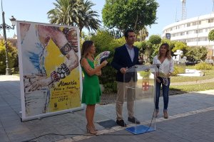 Presentación del cartel anunciador este mañana en Alcaldía.