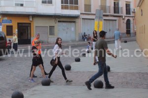 La actriz Carice van Houten, a su llegada al coso.