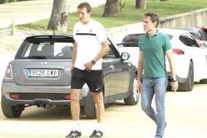 Ramis y Corona rumbo al Anexo.