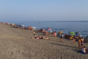 Ausencia Ahora mismo no existe un rincón donde ir con mascotas en el litoral.