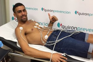 Dani Romera pasando el reconocimiento médico.
