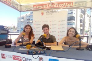 Carolina Lafita ha visitado hoy el set de "Hoy por Hoy" para hablar sobre el turismo almeriense.