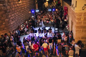Amara Compán durante su actuación en el ciclo Plazeando.