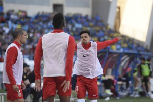 Gaspar, calentando en la banda.