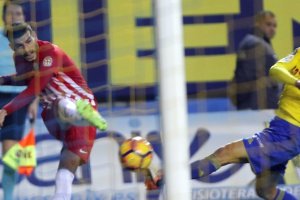 Javi Álamo es un gran extremo derecho.