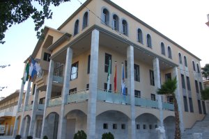 Edificio del Ayuntamiento de Macael.