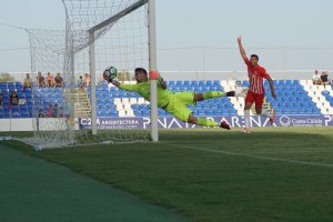 Hicham en el amistoso ante el Levante.