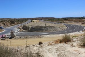 Estado actual de las obras de desdoblamiento de la A-352, de Vera a Garrucha, junto al fin del primer tramo.