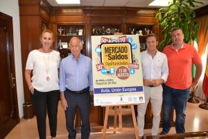 Presentación de la XX edición del Mercado de Saldos de Roquetas.