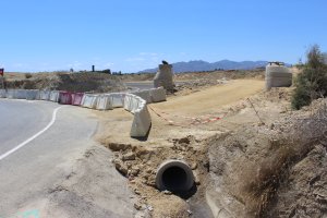 Obras paradas en el desdoble de la carretera de Vera a Garrucha.