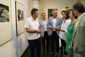 Miguel Ángel Vázquez, consejero de Cultura, durante la inauguración de "Imagina" en el CAF