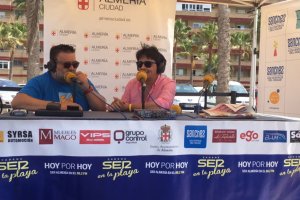 El concejal Manuel Guzmán visita Hoy por Hoy Almería.