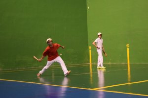Almería sigue fiel a la tradición de la pelota.