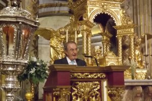 El pregonero Fausto Romero.