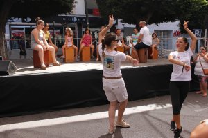 La Escuela Municipal de Folclore organizó los talleres de música y bailes tradicionales.