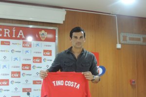Los aficionados quiere ver a Tino Costa.
